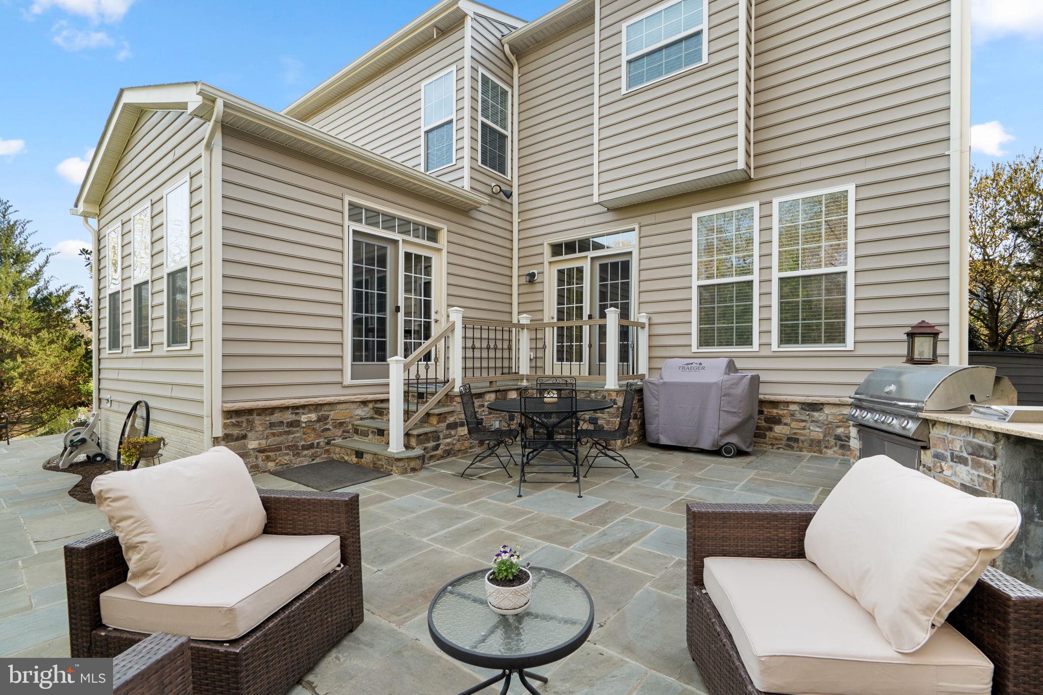 LAKEWOOD HILLS - Residential