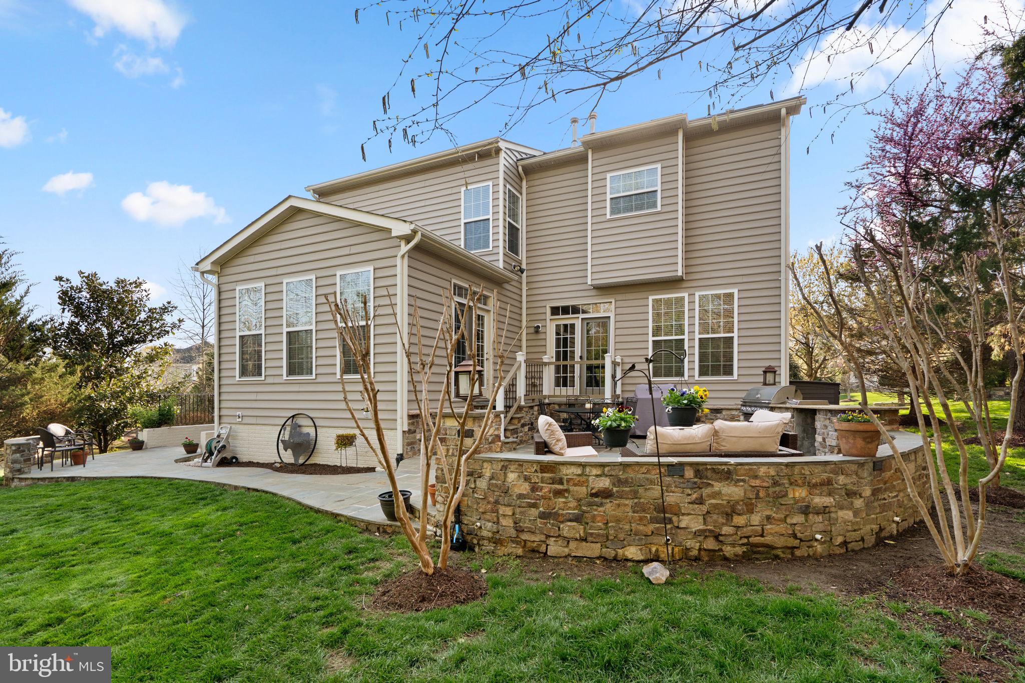 LAKEWOOD HILLS - Residential