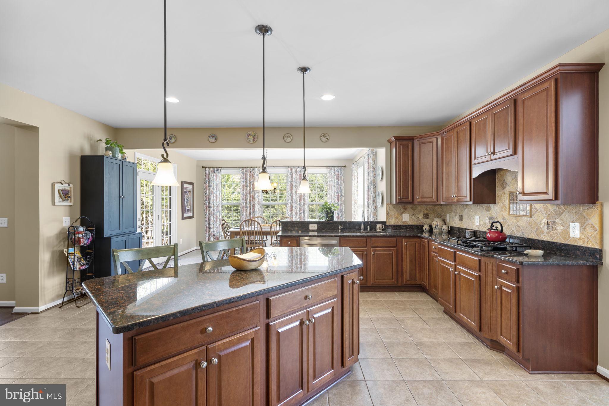 LAKEWOOD HILLS - Residential