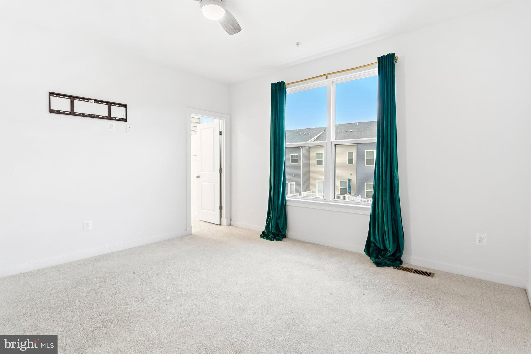 SOUTHLAKE - Residential Lease