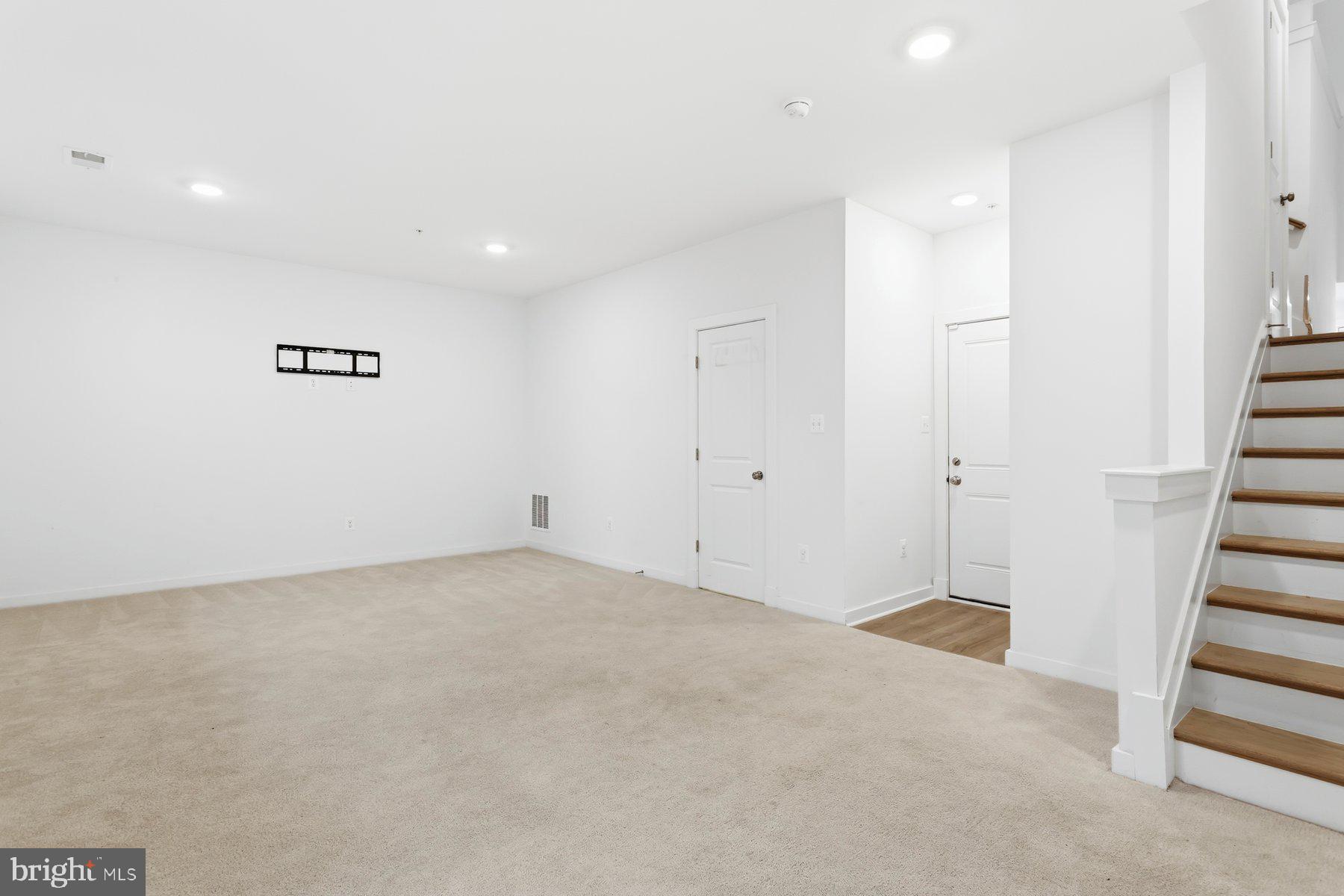 SOUTHLAKE - Residential Lease