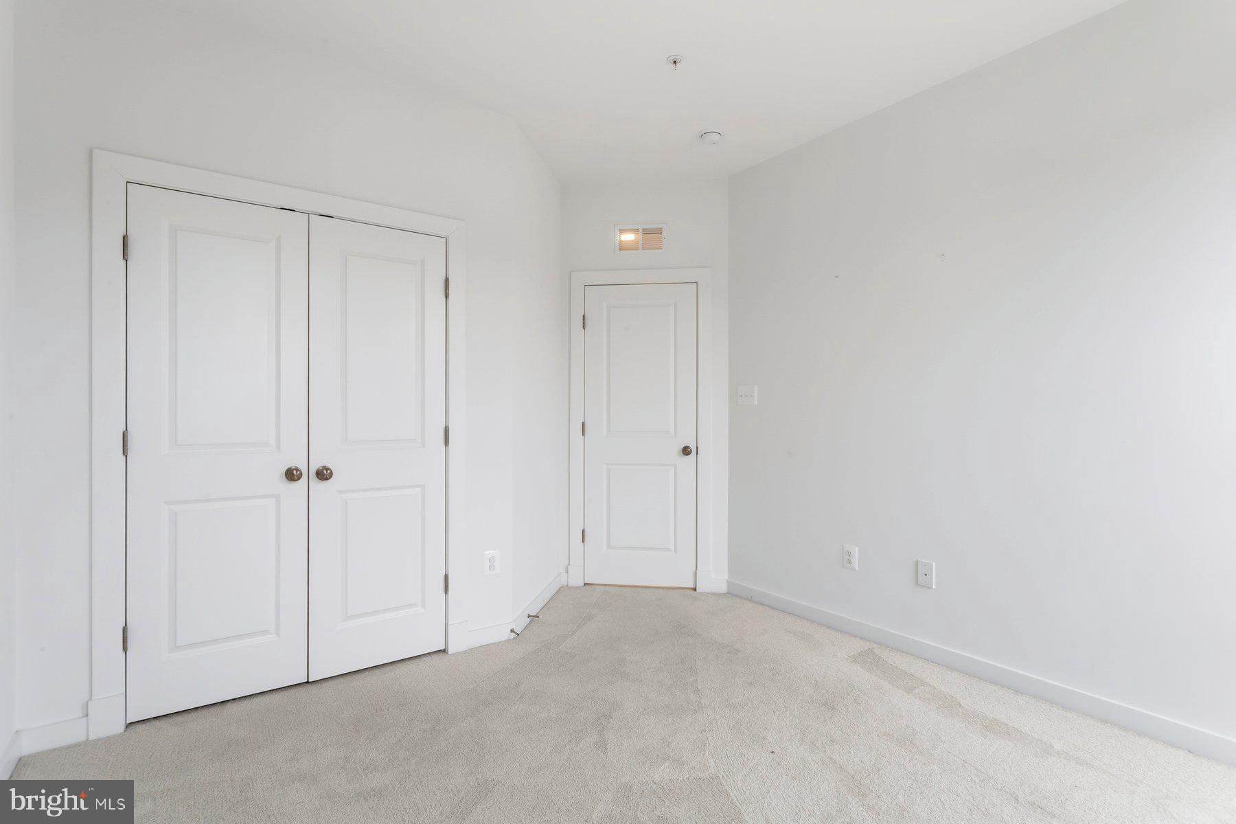 SOUTHLAKE - Residential Lease