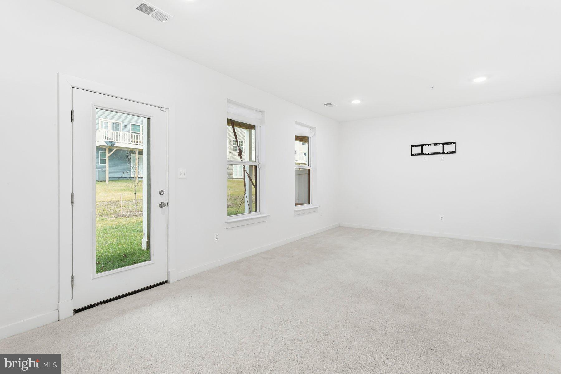 SOUTHLAKE - Residential Lease