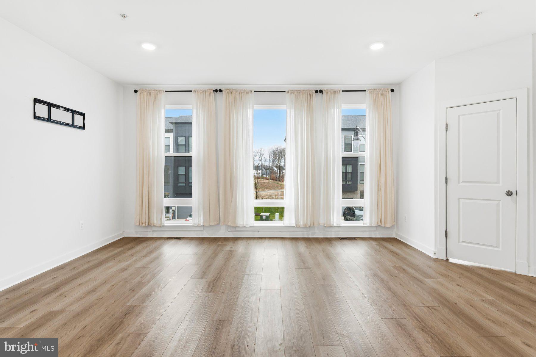 SOUTHLAKE - Residential Lease