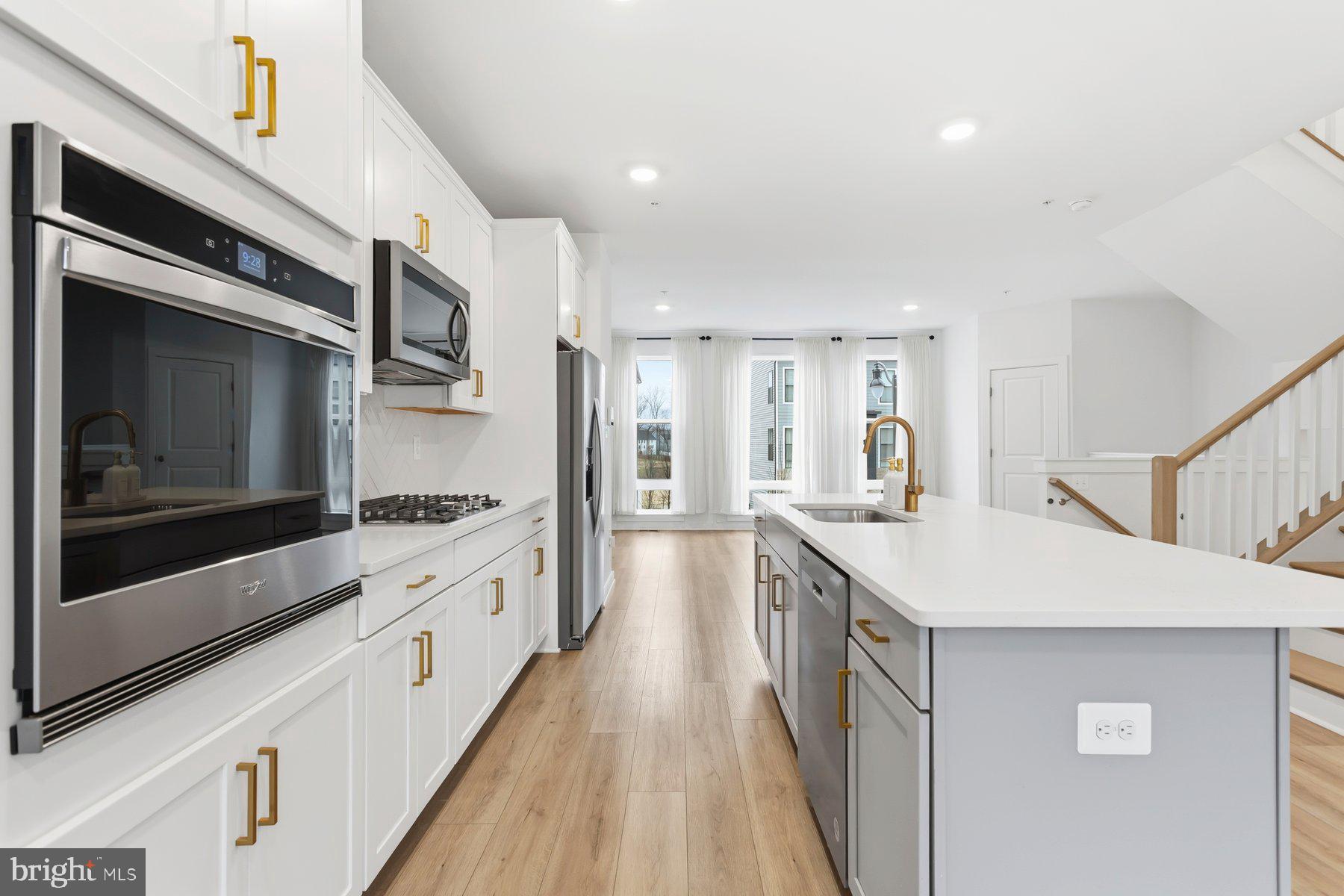 SOUTHLAKE - Residential Lease