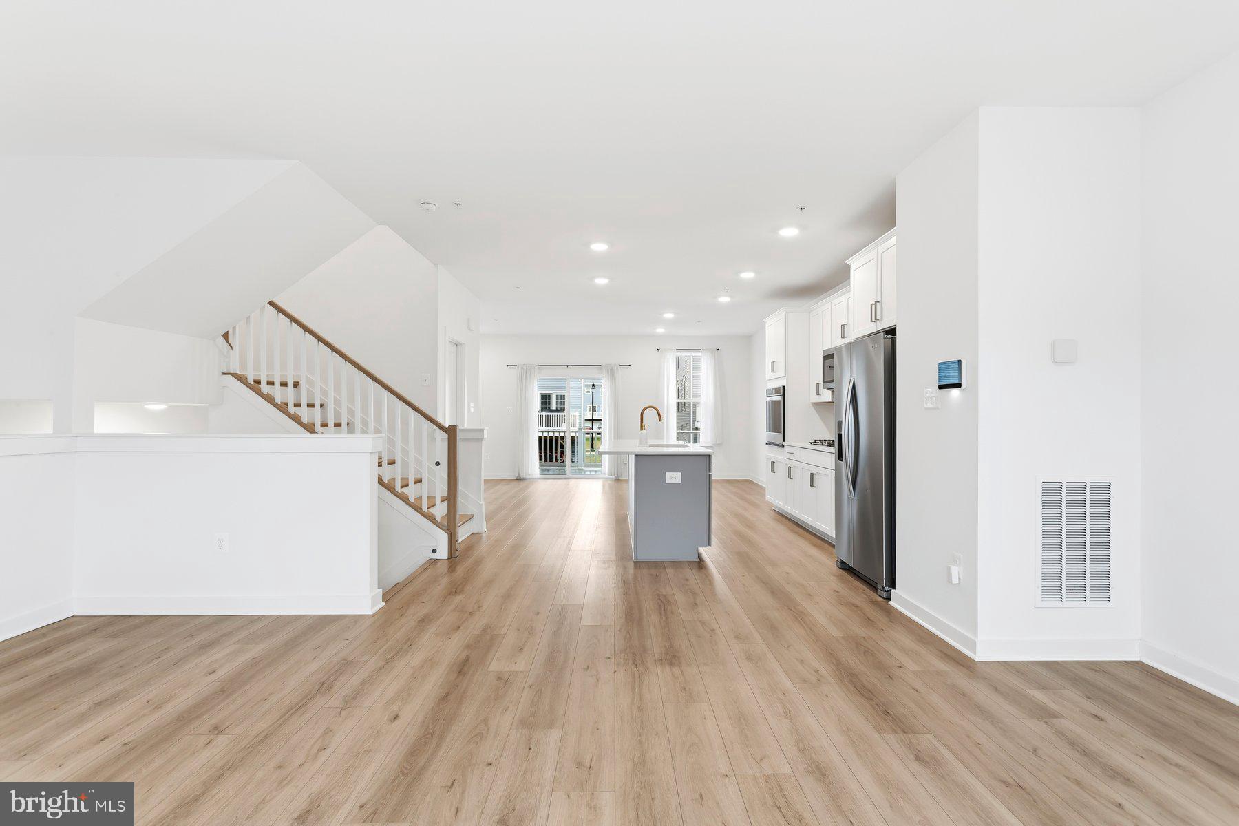 SOUTHLAKE - Residential Lease