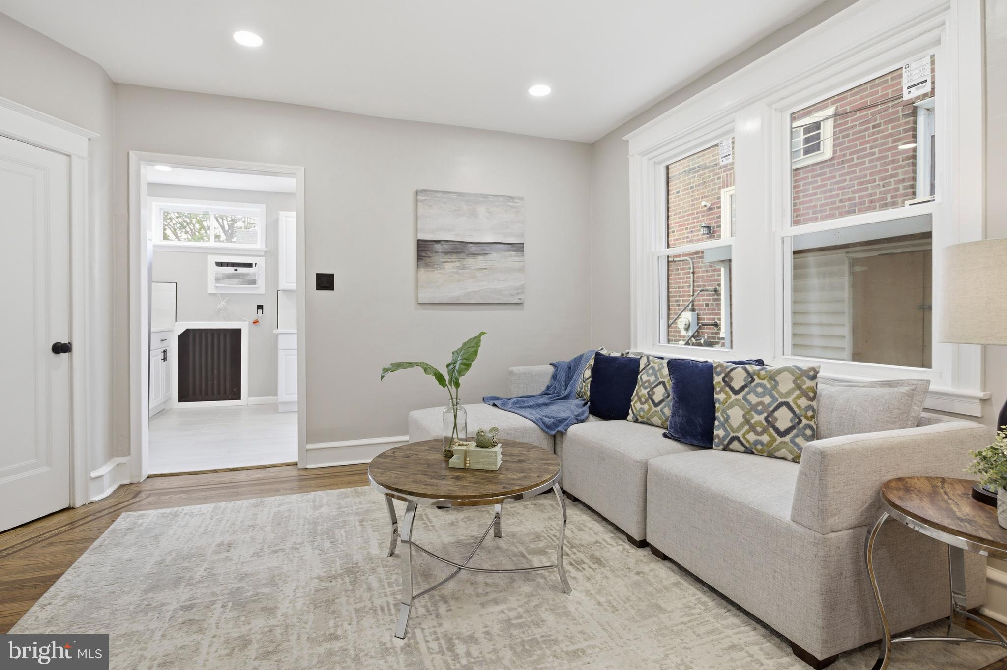 SOUTH HILLS PARK - Residential