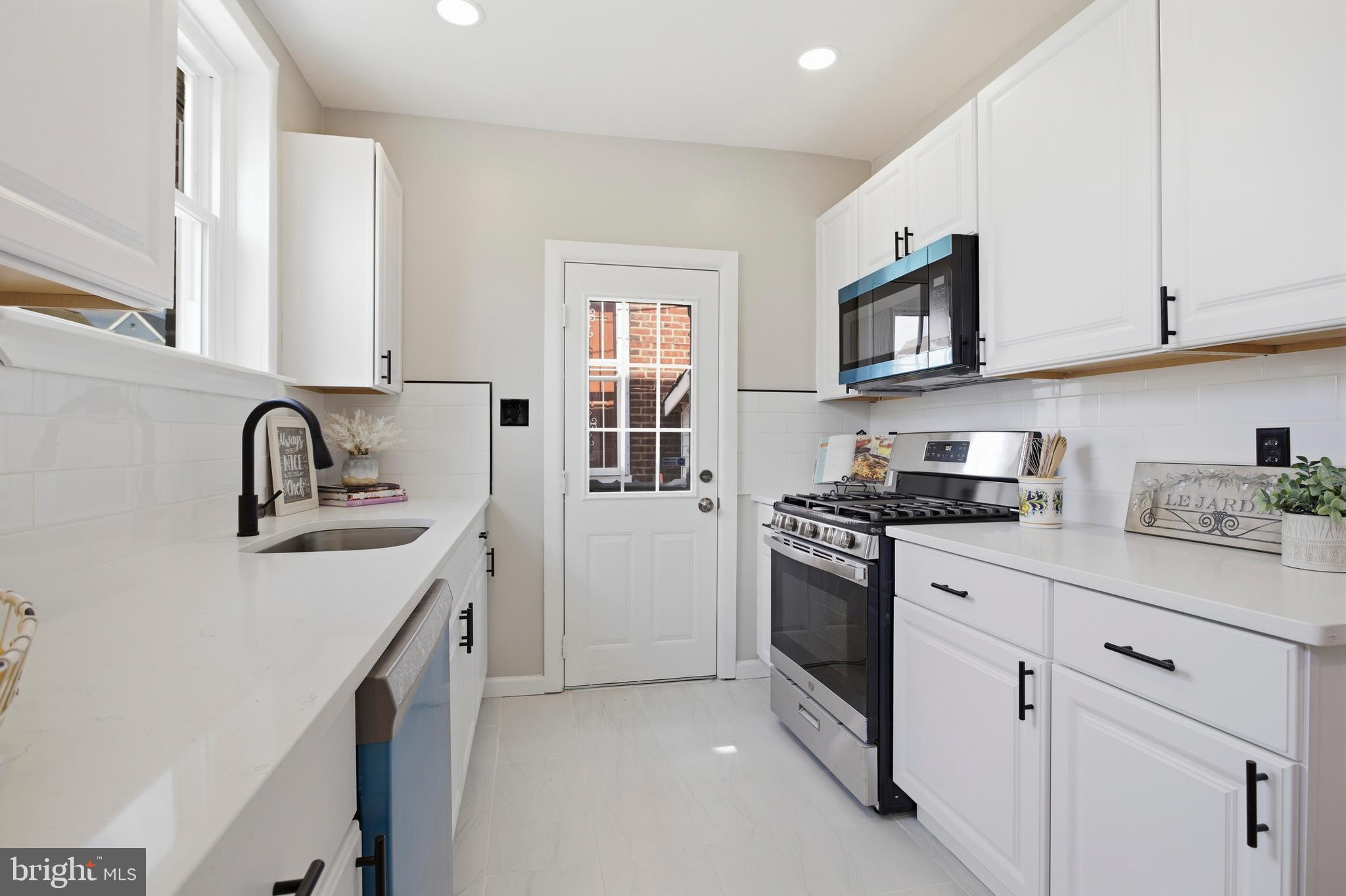 SOUTH HILLS PARK - Residential