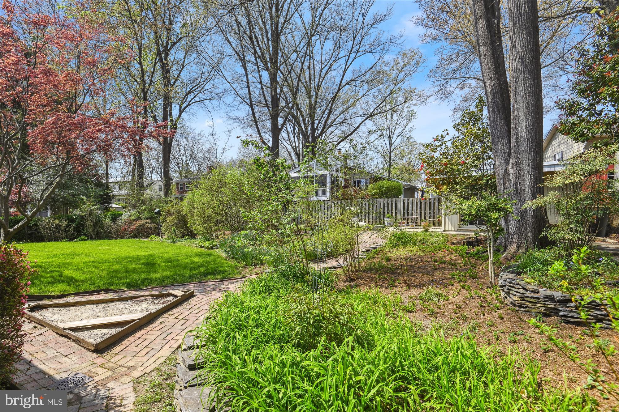 STRATFORD ON THE POTOMAC - Residential