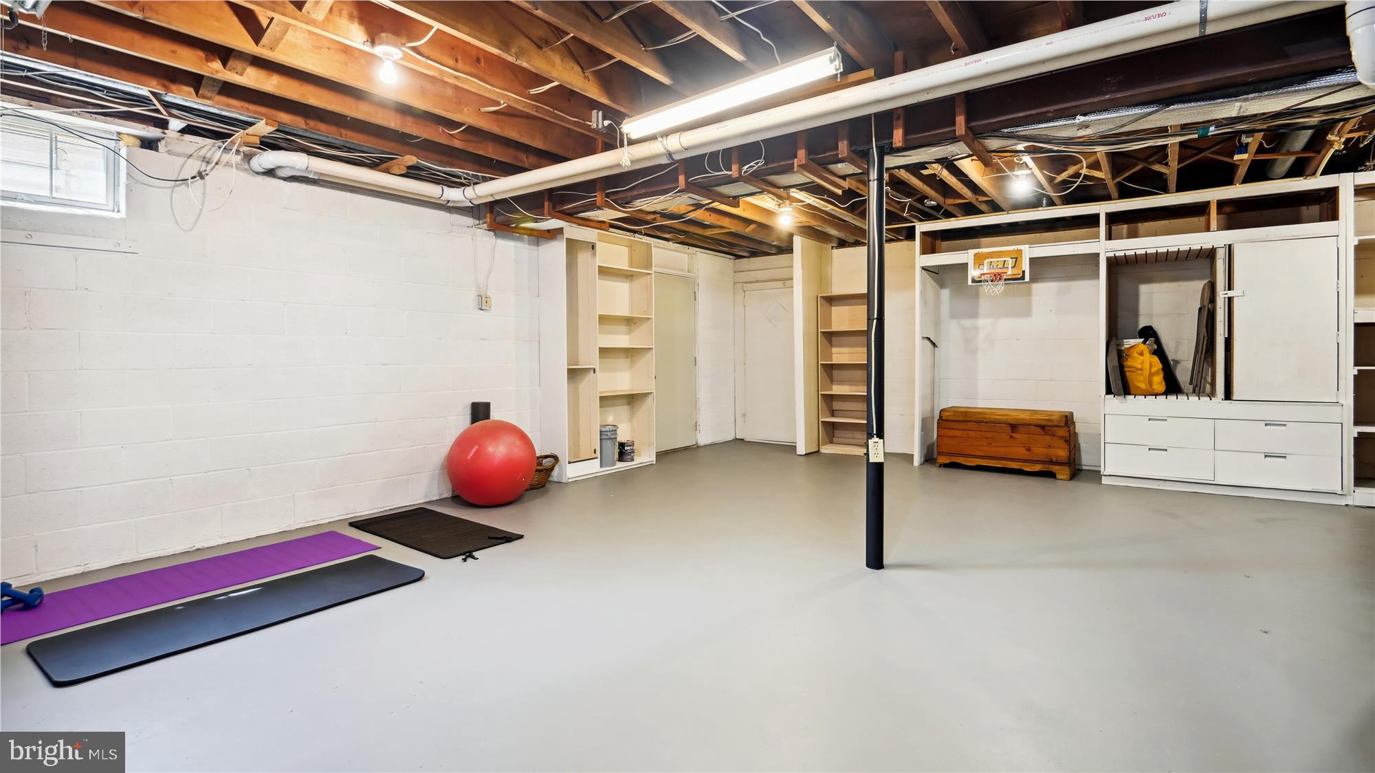 STRATFORD ON THE POTOMAC - Residential