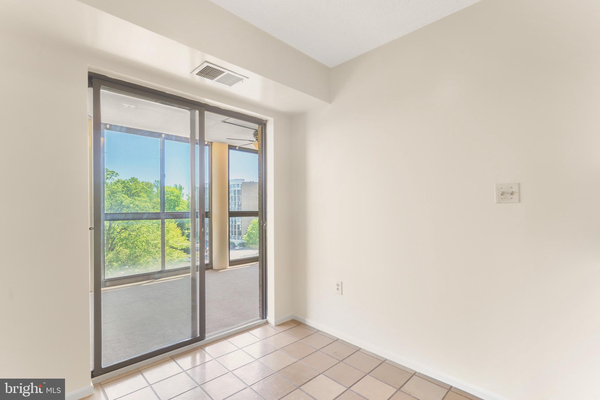 GREENS AT LEISURE WORLD - Residential