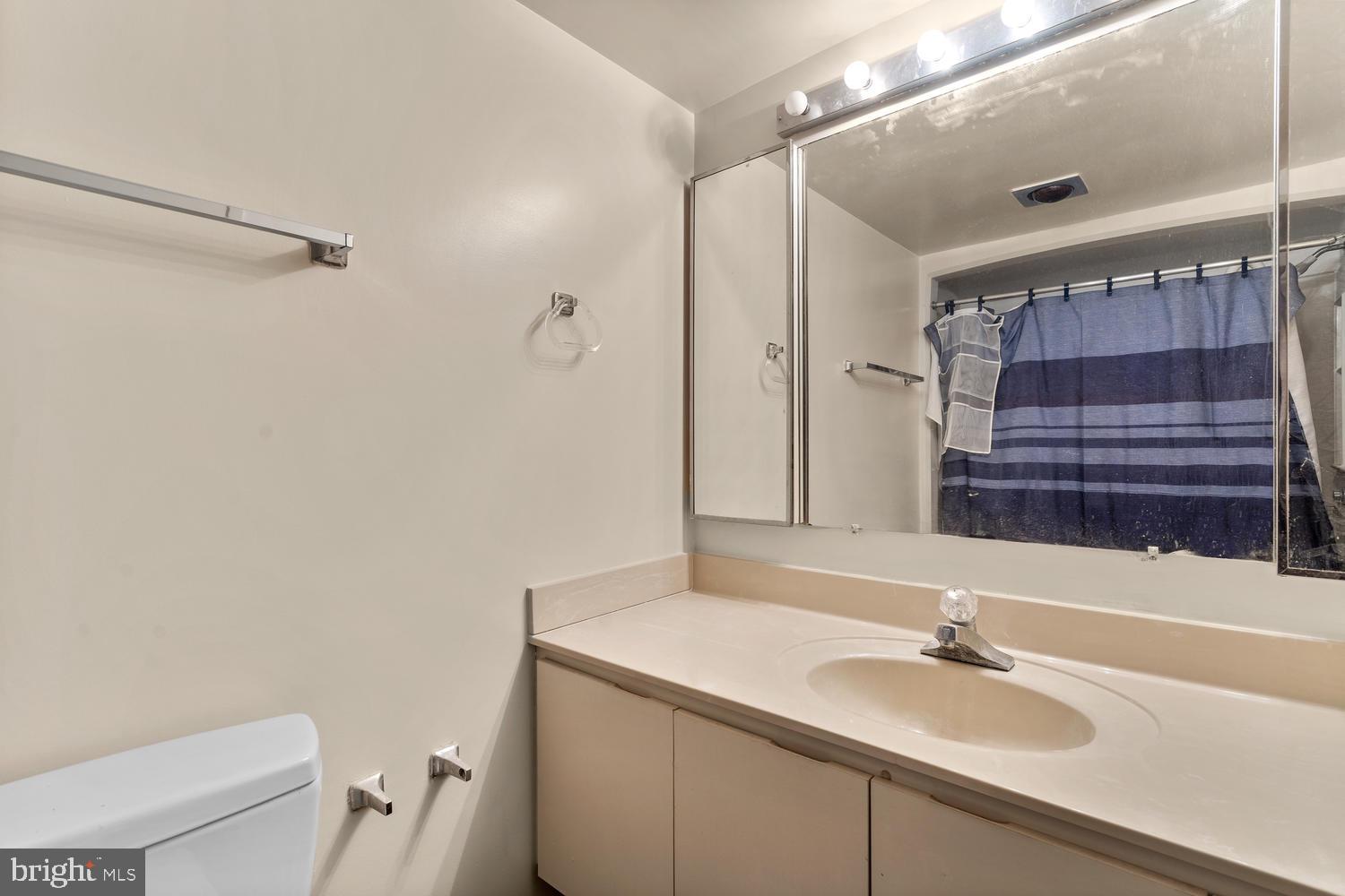 GREENS AT LEISURE WORLD - Residential