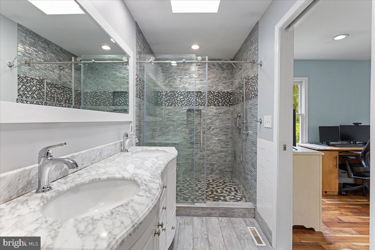 HARWOOD ESTATES - Residential