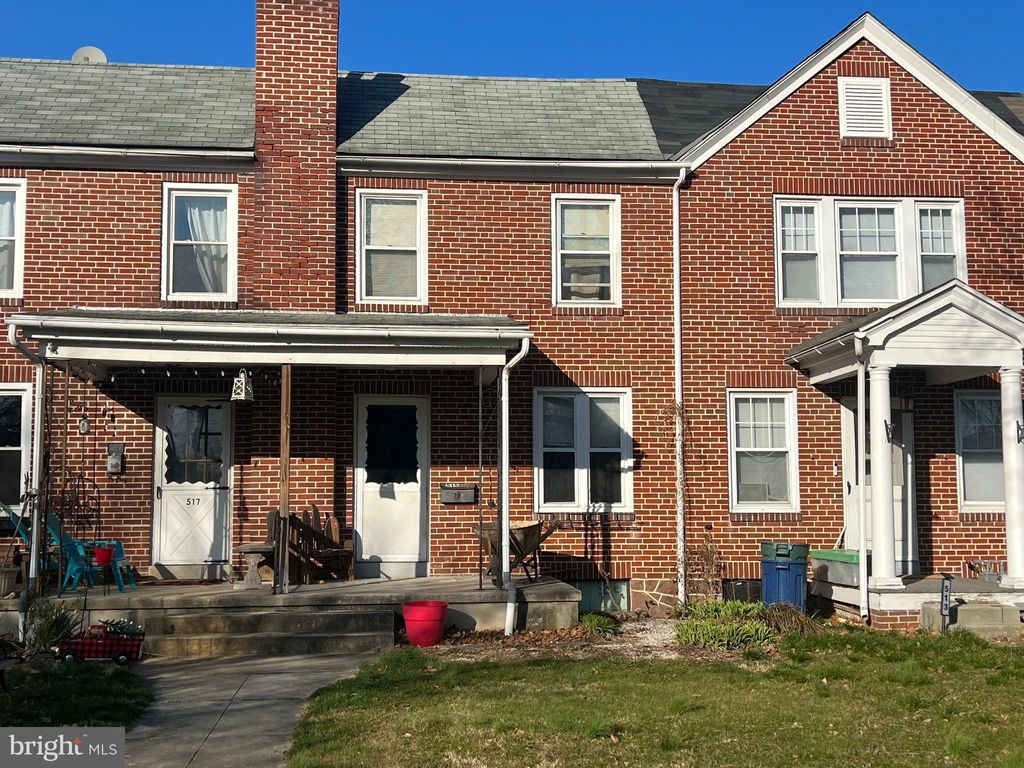 Photo of 515 LOCUST ST, DENVER, PA 17517 (MLS # PALA2032516)