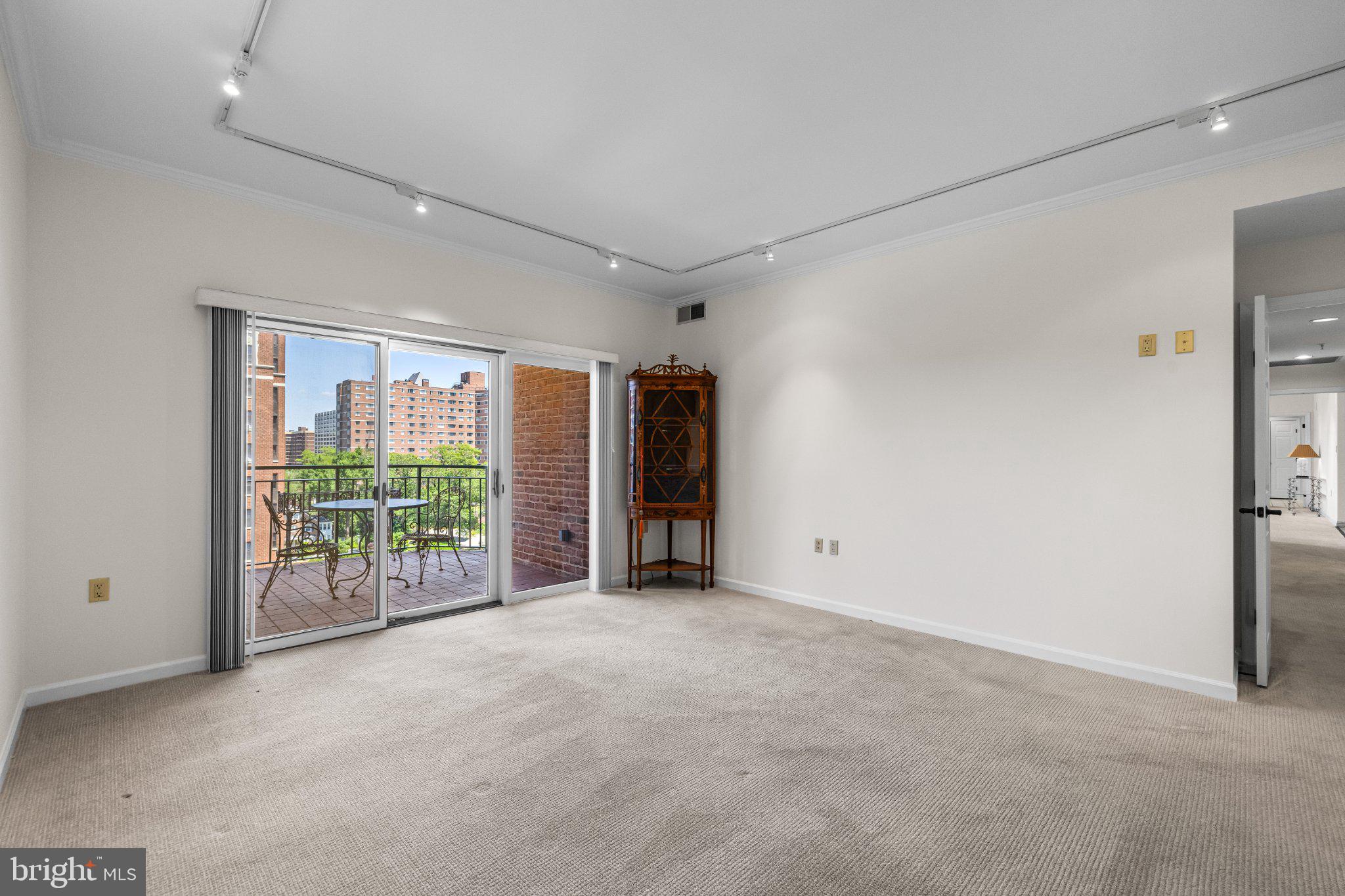 TUSCANY-CANTERBURY - Residential