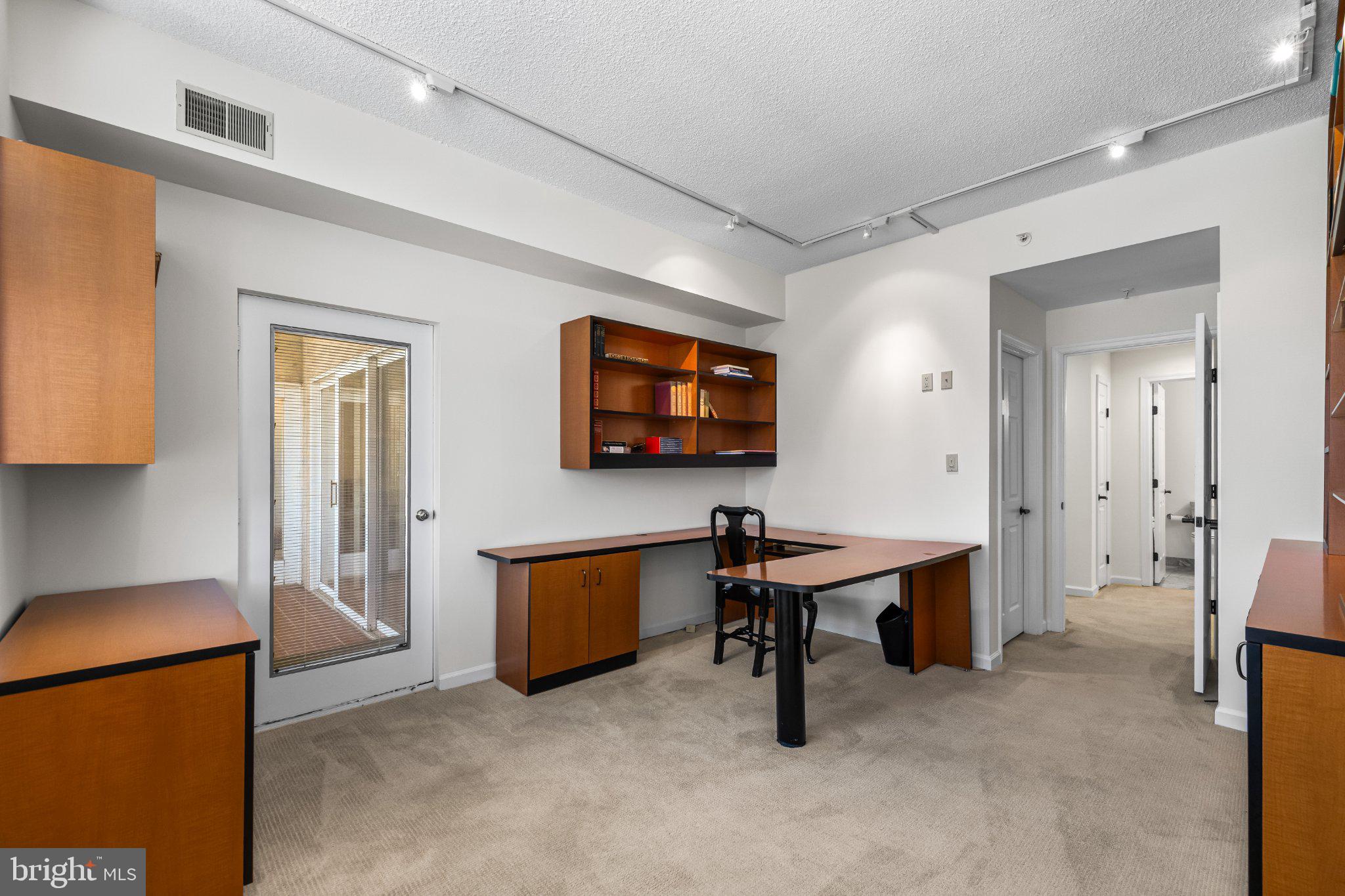 TUSCANY-CANTERBURY - Residential