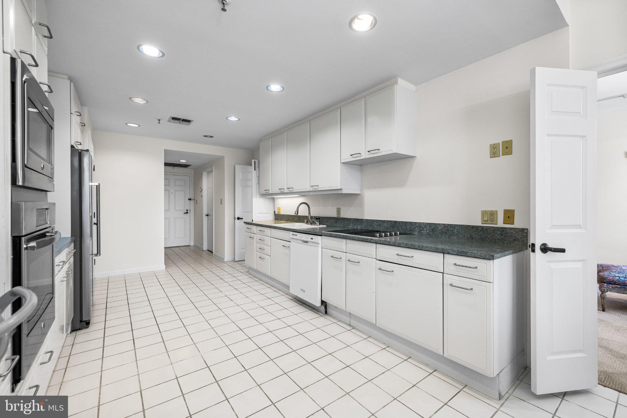 TUSCANY-CANTERBURY - Residential