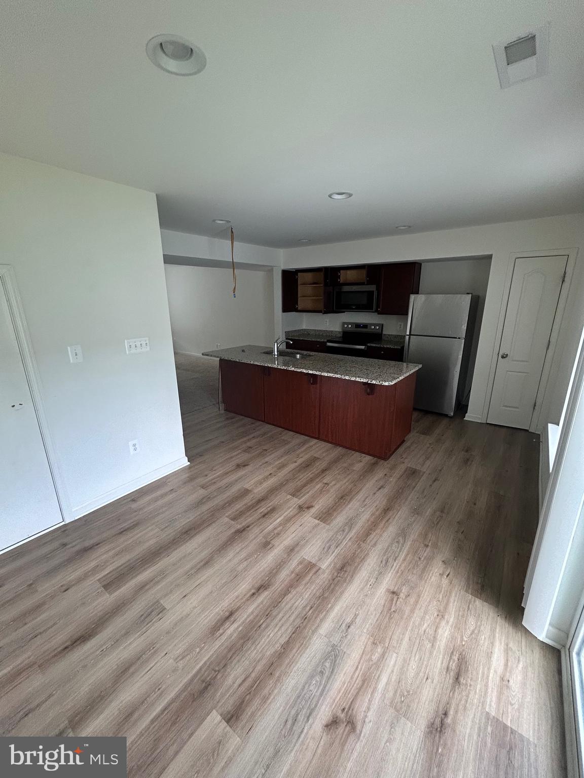 WHISPERING PINES - Residential Lease