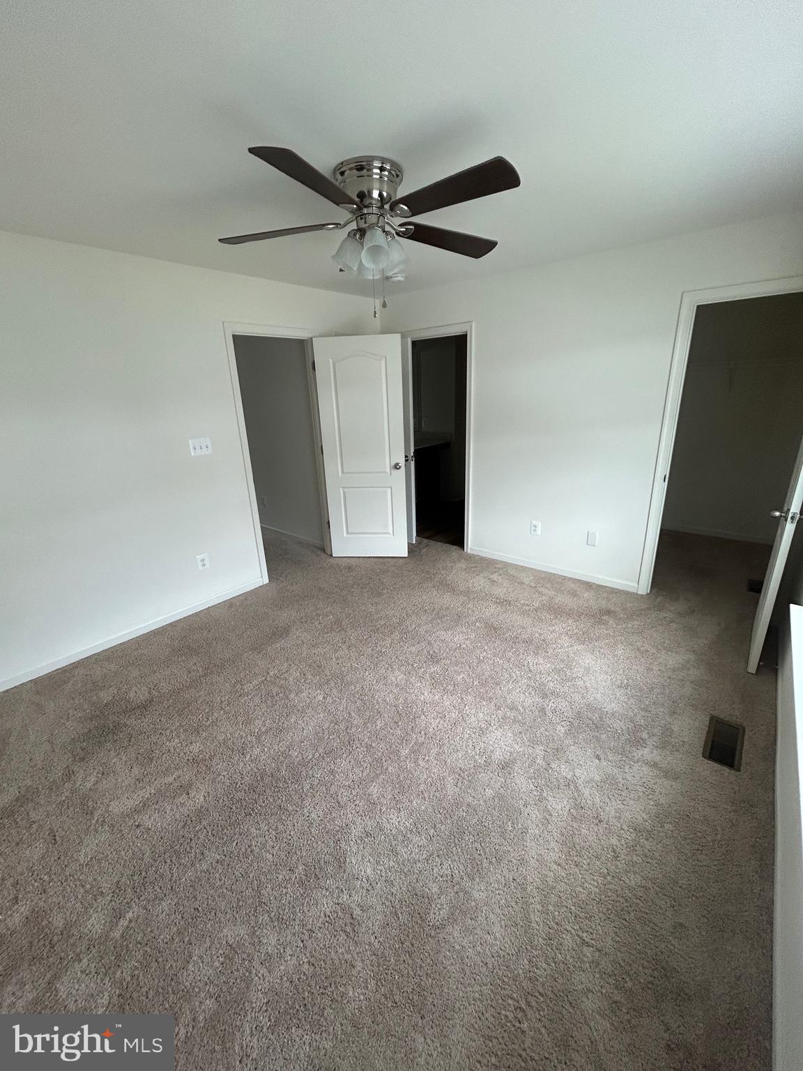 WHISPERING PINES - Residential Lease