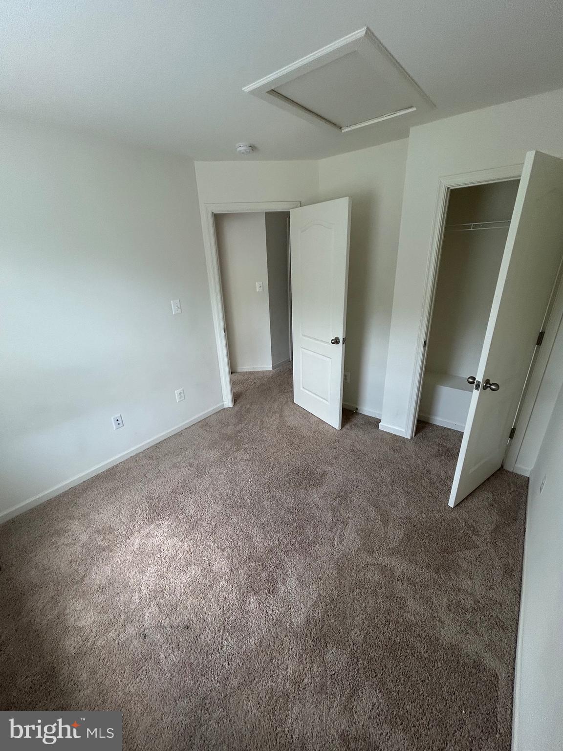 WHISPERING PINES - Residential Lease