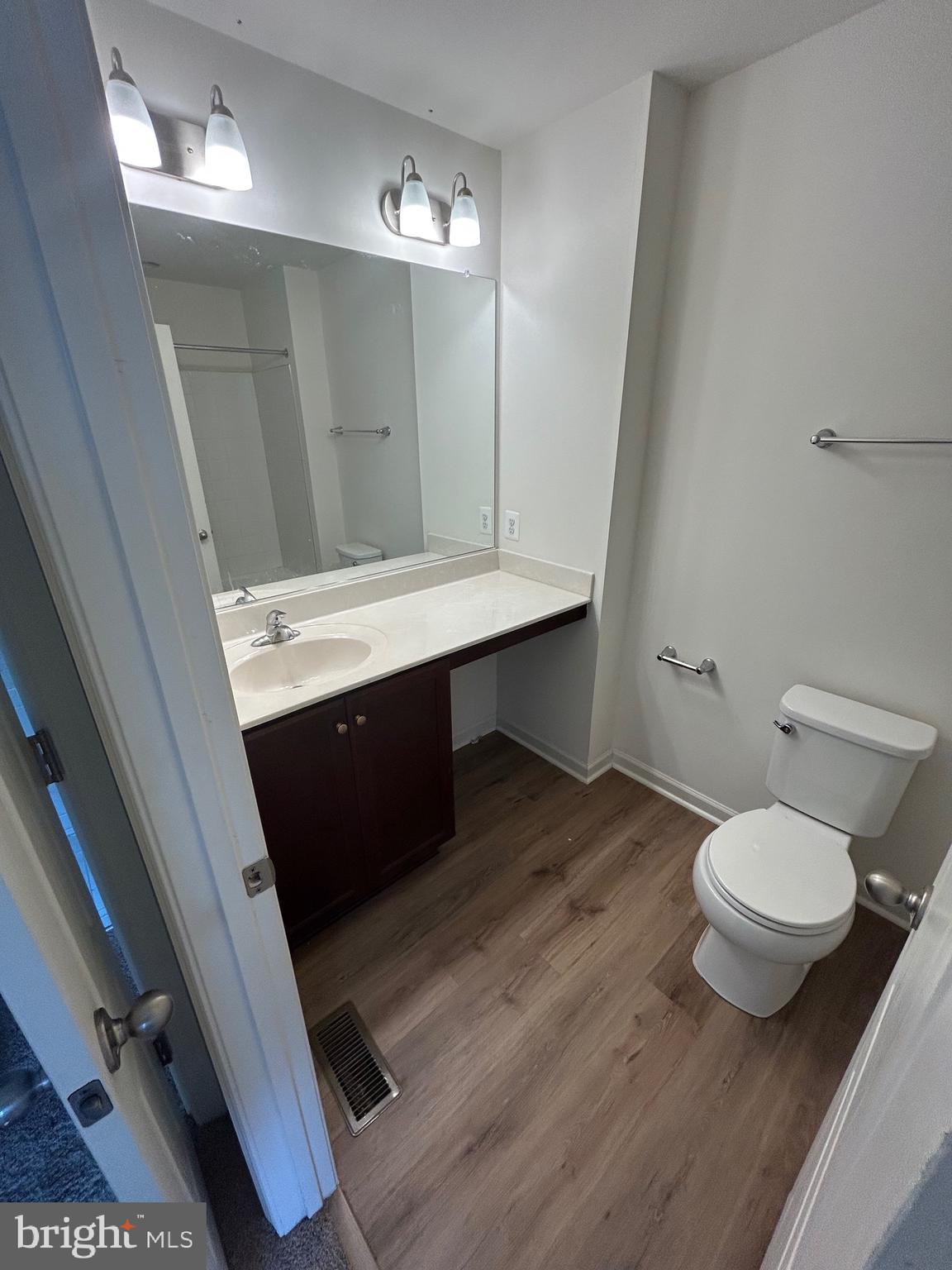 WHISPERING PINES - Residential Lease