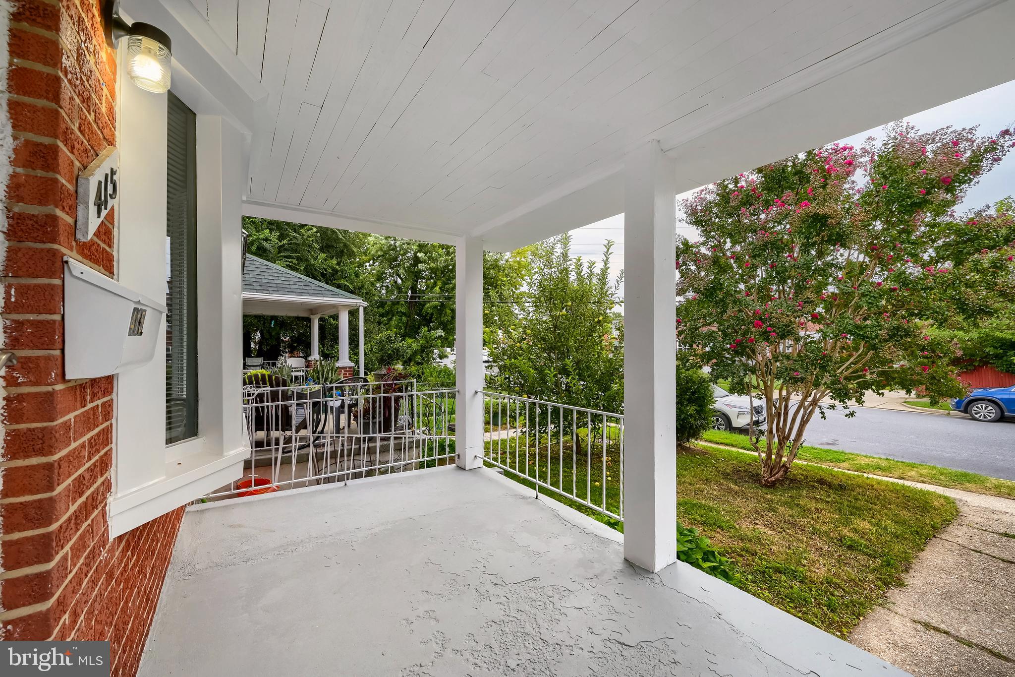 415 EDMUNDS WAY
