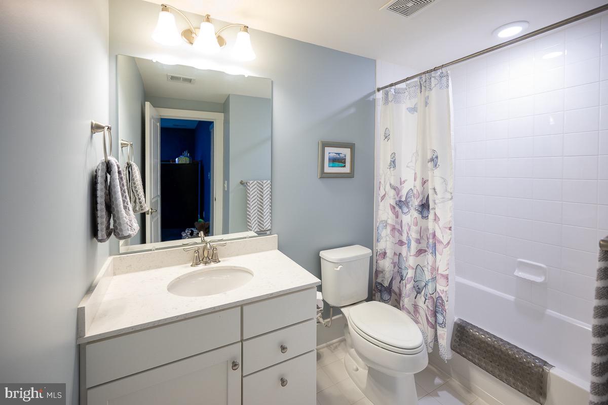 POTOMAC SHORES - Residential