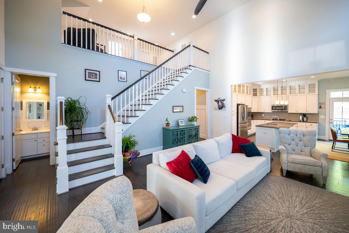 POTOMAC SHORES - Residential
