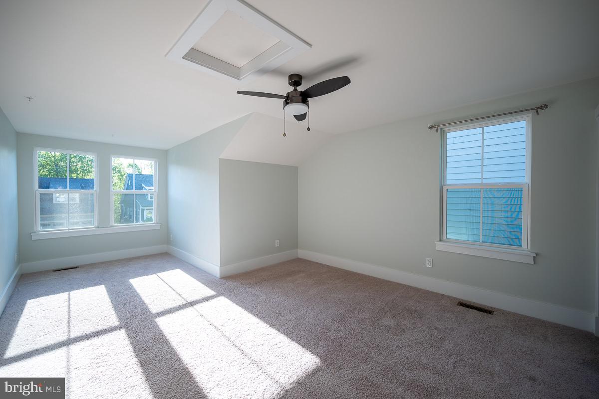 POTOMAC SHORES - Residential