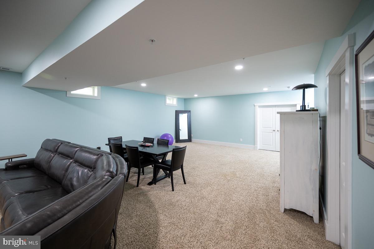 POTOMAC SHORES - Residential
