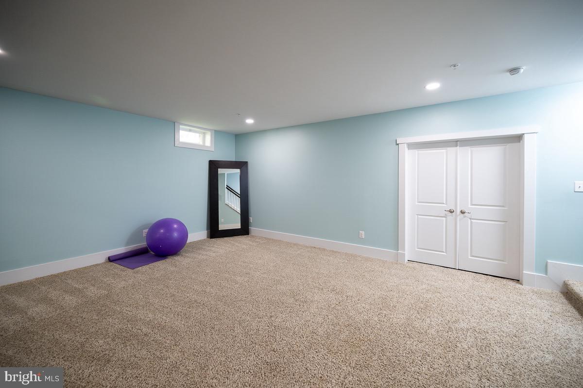 POTOMAC SHORES - Residential