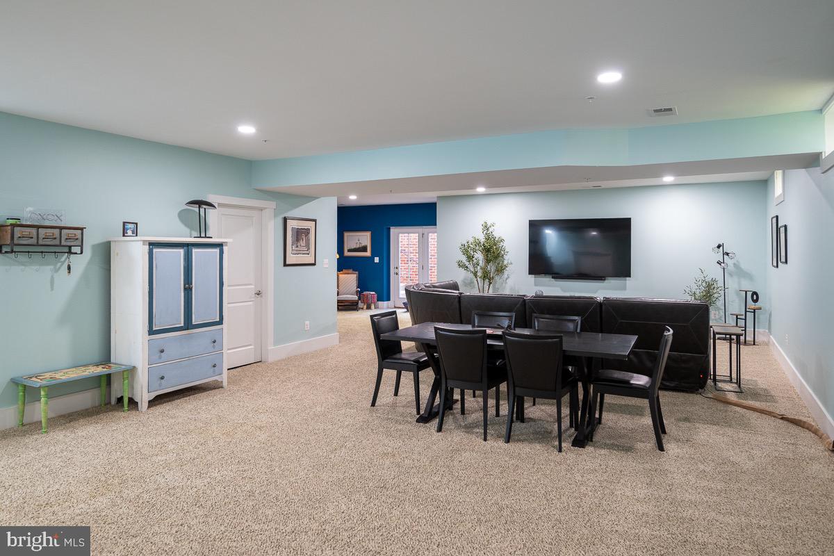 POTOMAC SHORES - Residential