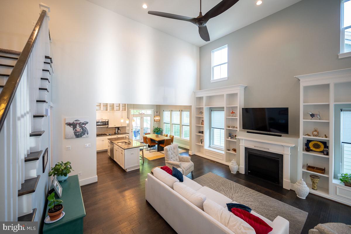 POTOMAC SHORES - Residential