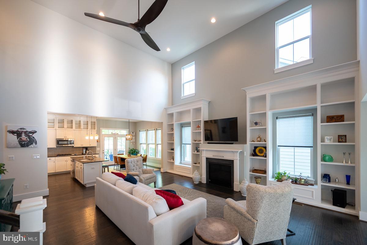 POTOMAC SHORES - Residential
