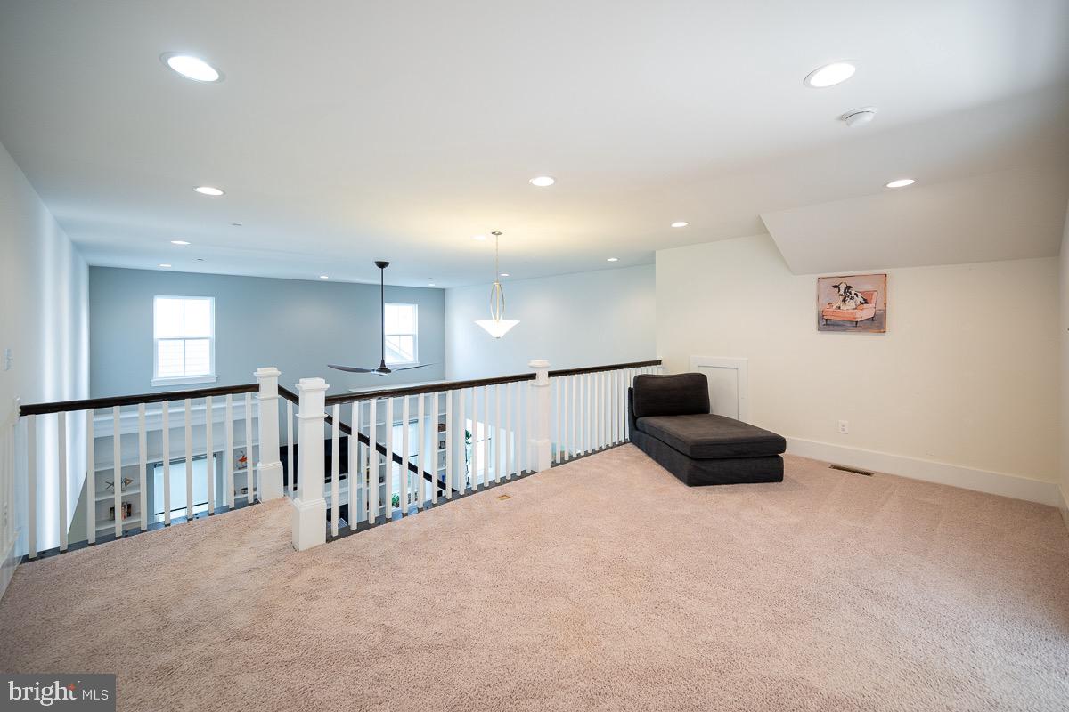 POTOMAC SHORES - Residential