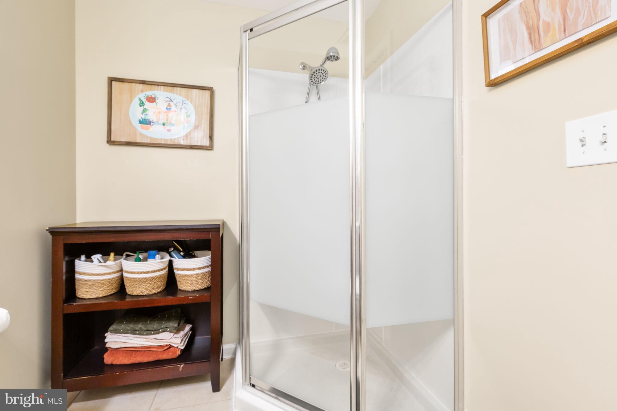 STAFFORD LAKES - Residential