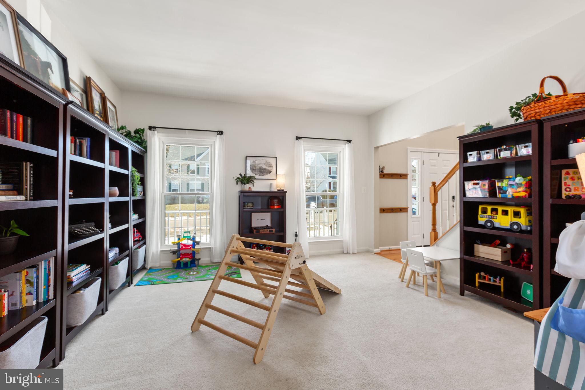 STAFFORD LAKES - Residential