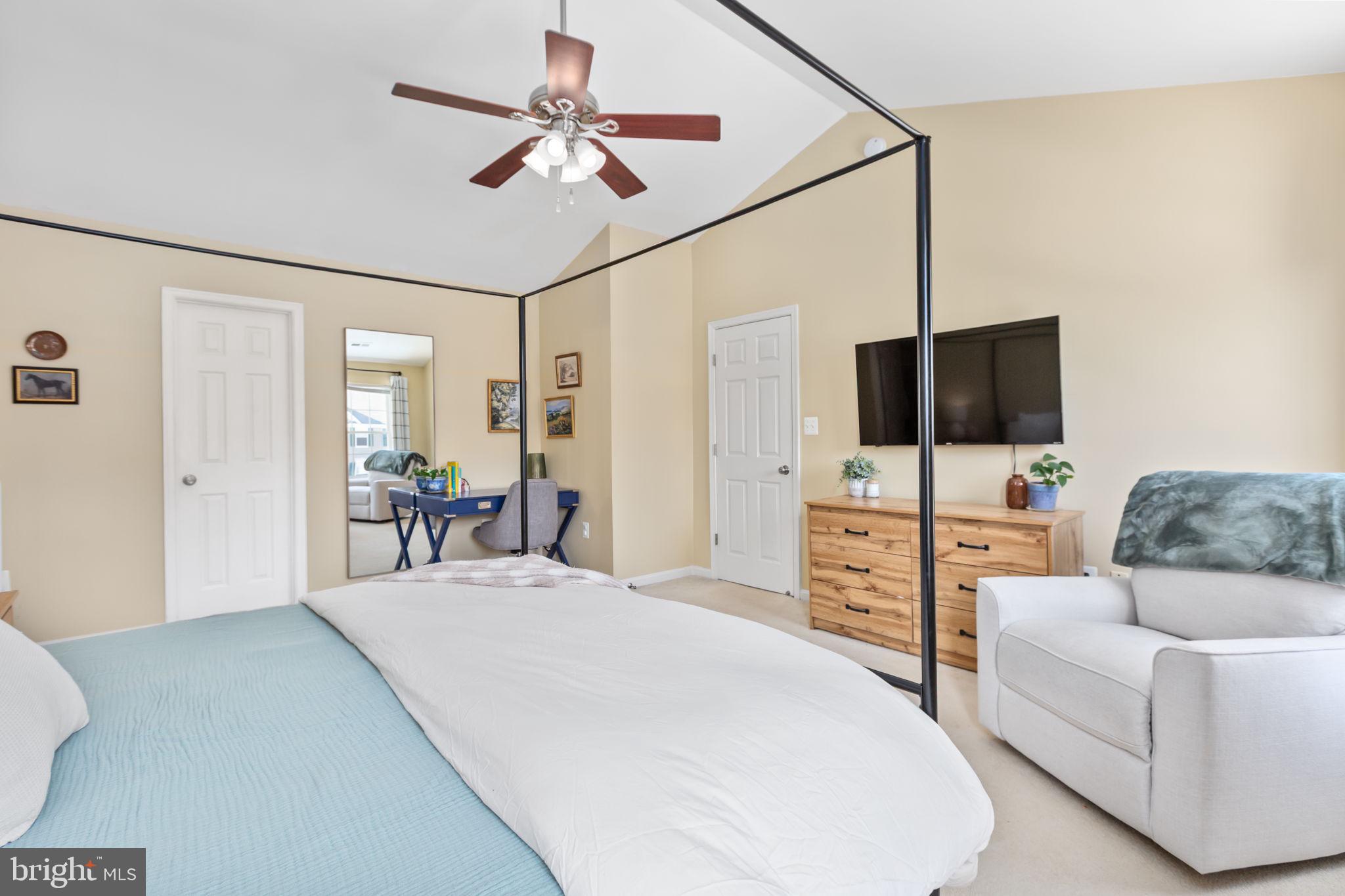 STAFFORD LAKES - Residential