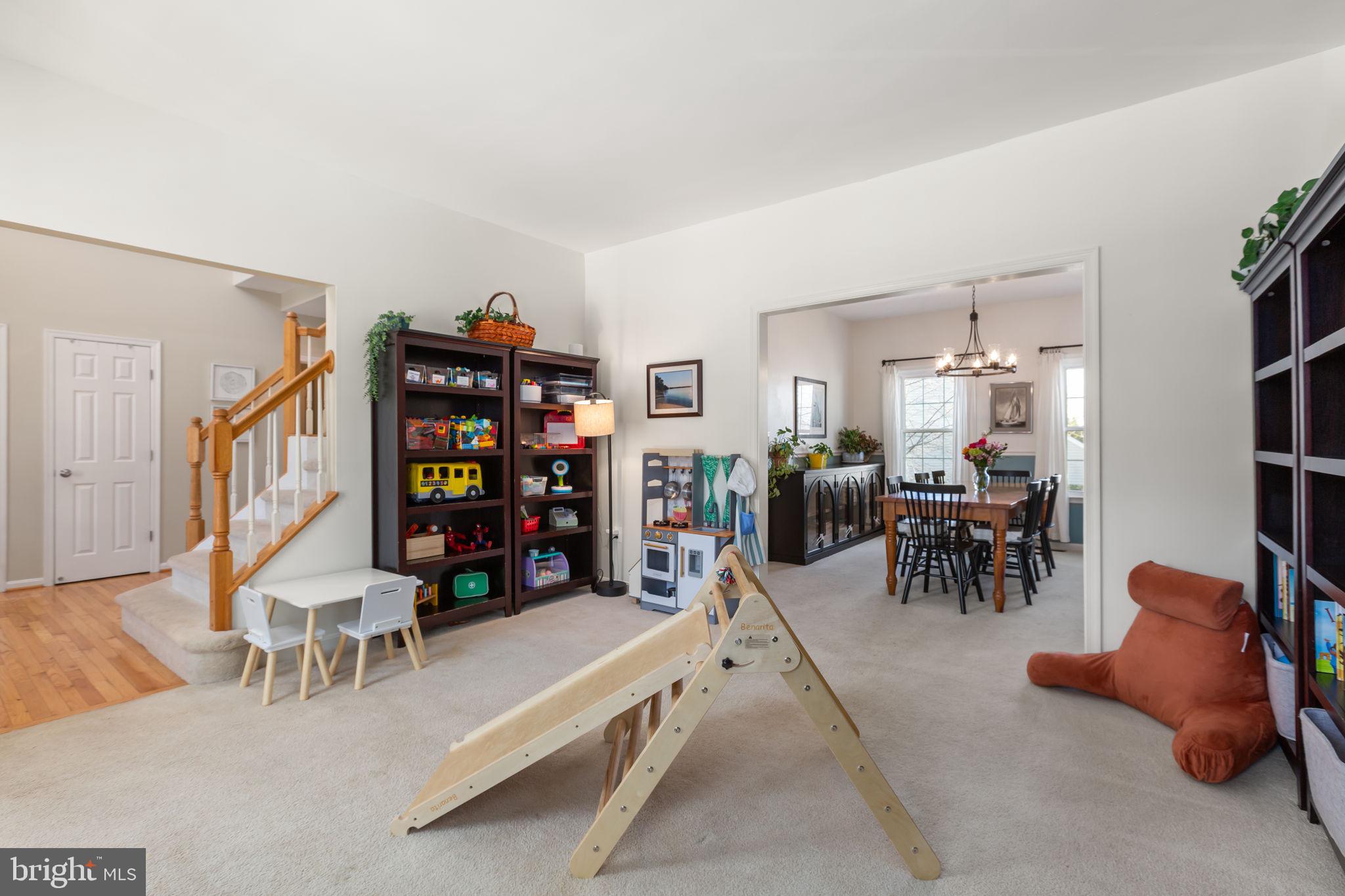 STAFFORD LAKES - Residential