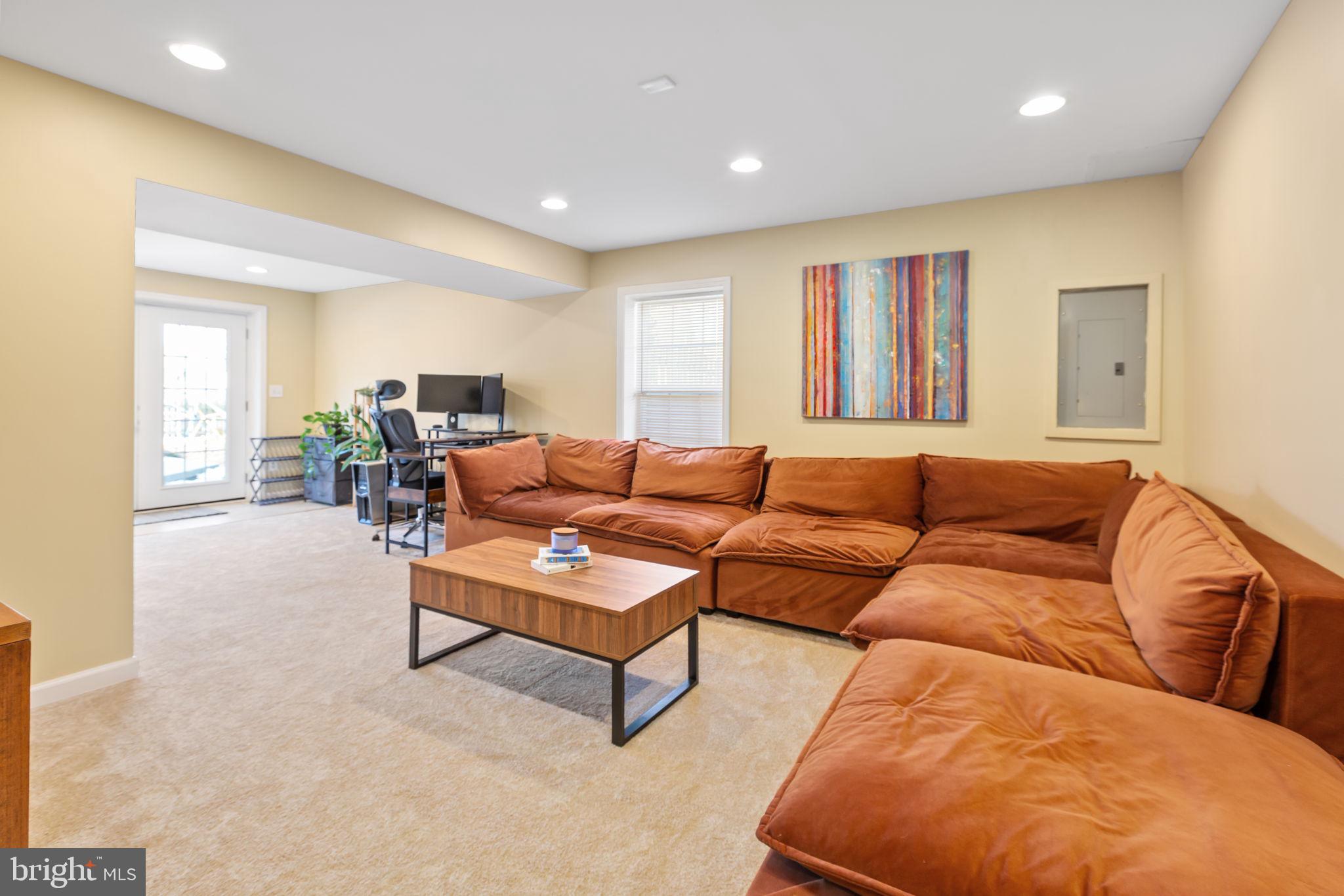 STAFFORD LAKES - Residential