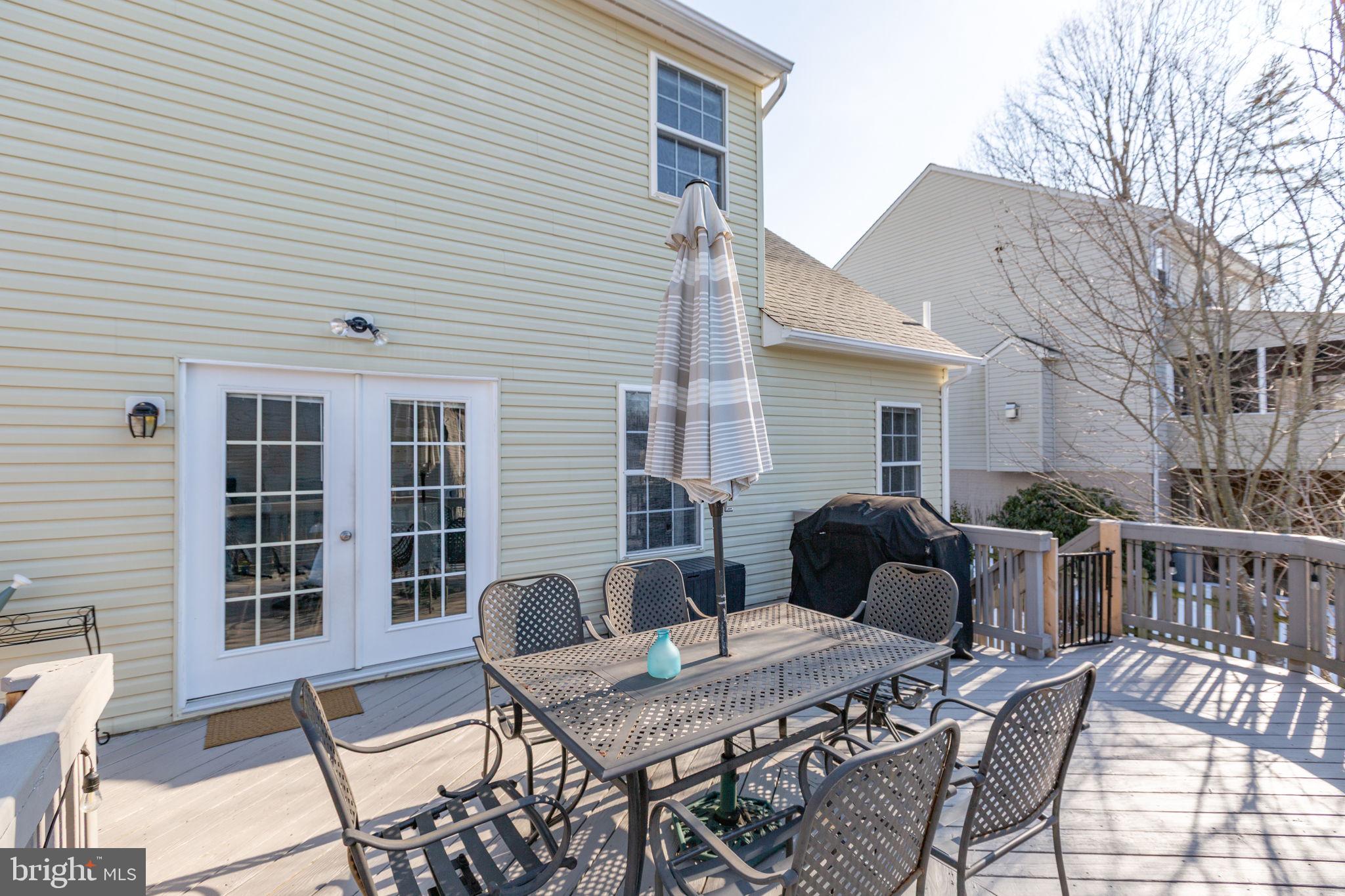 STAFFORD LAKES - Residential