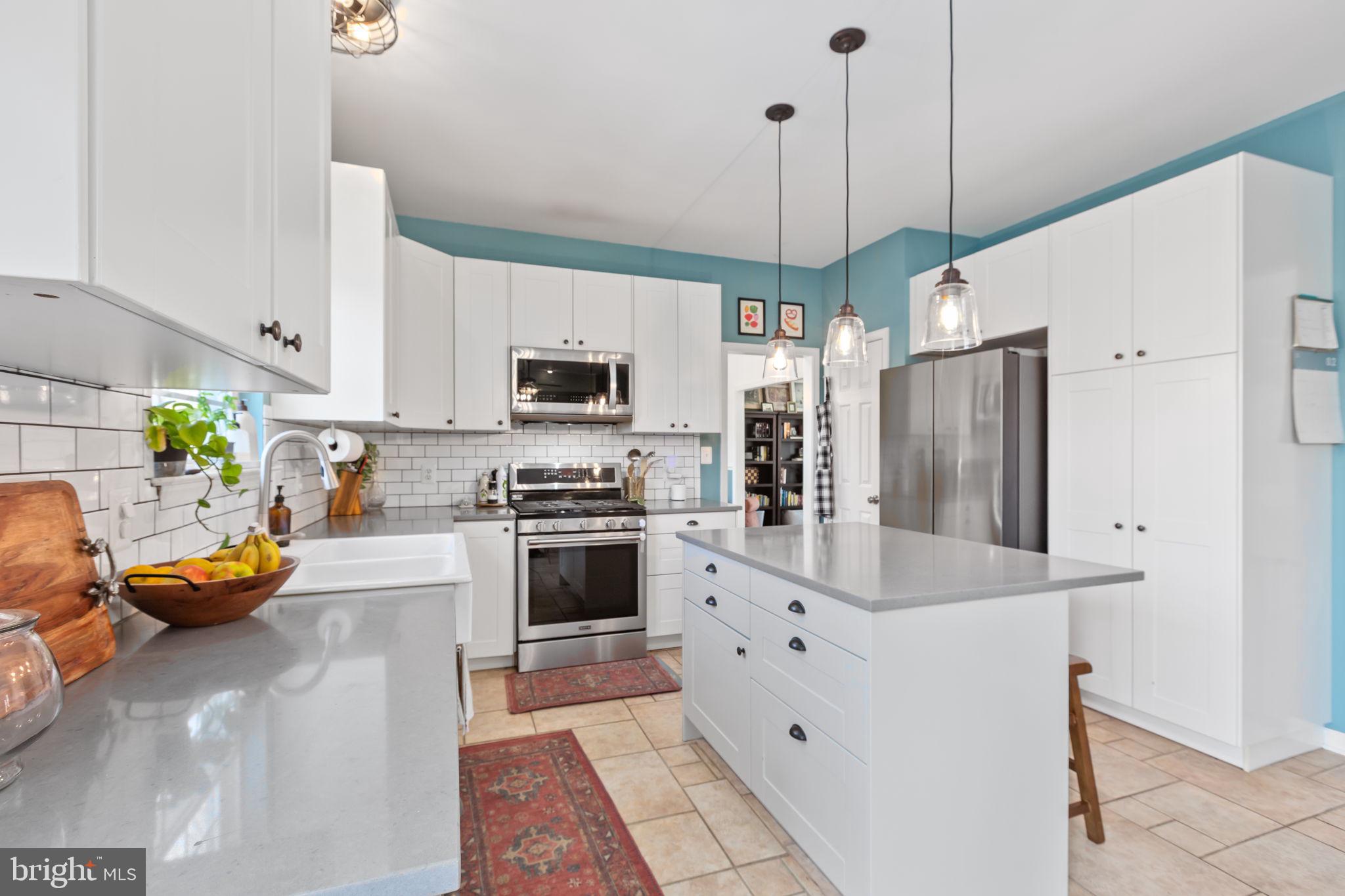 STAFFORD LAKES - Residential