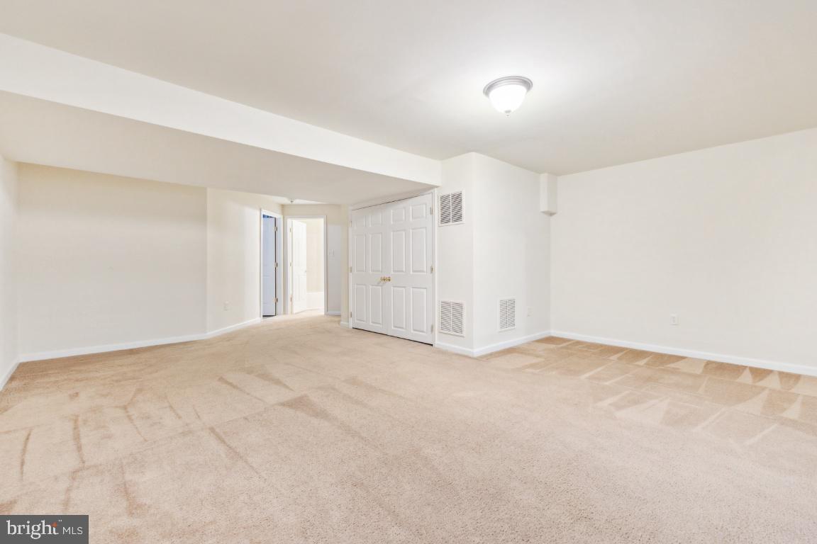 FAIRWAYS AT STONEBRIDGE - Residential