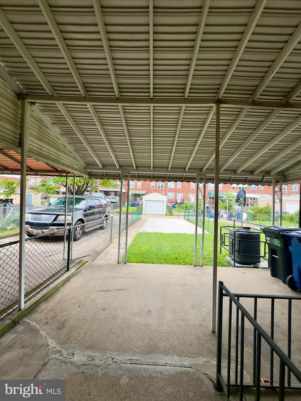 GREEKTOWN - Residential Lease