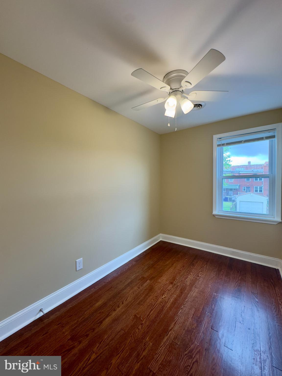 GREEKTOWN - Residential Lease