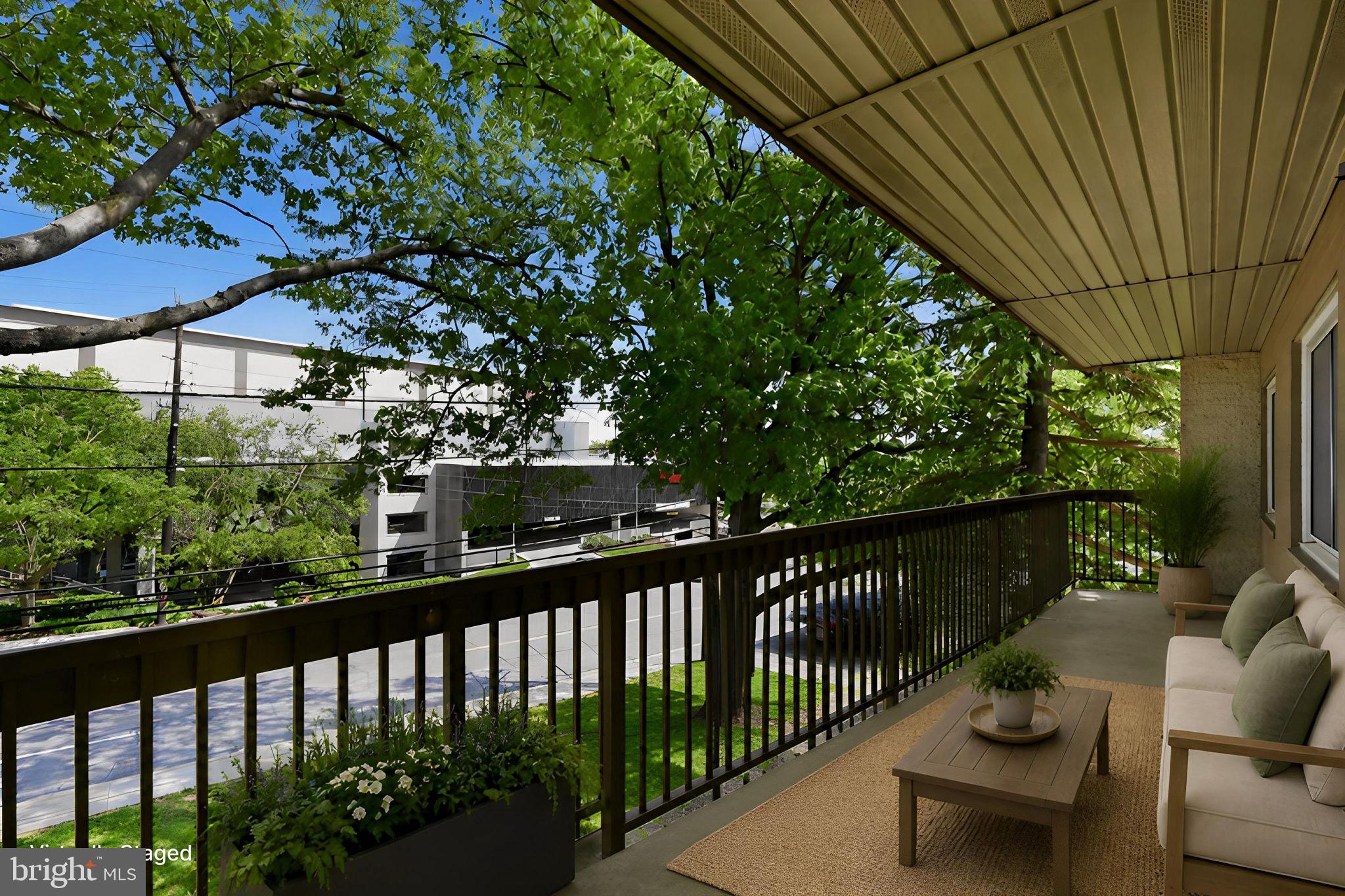 WEST SPRING - Residential