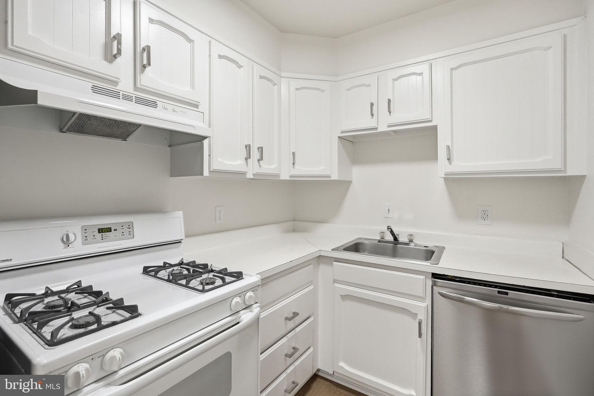 WEST SPRING - Residential