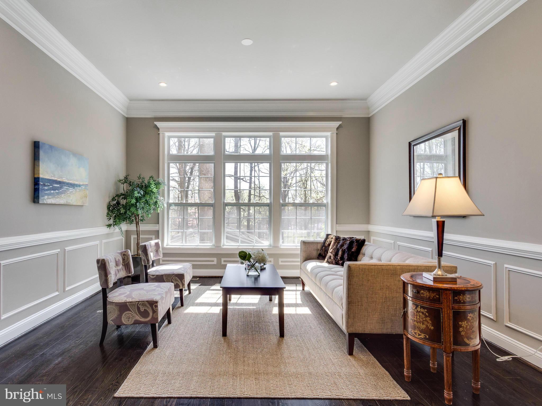 FAIRFAX ACRES - Residential