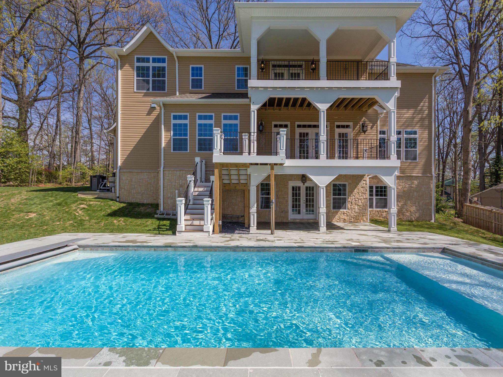 FAIRFAX ACRES - Residential