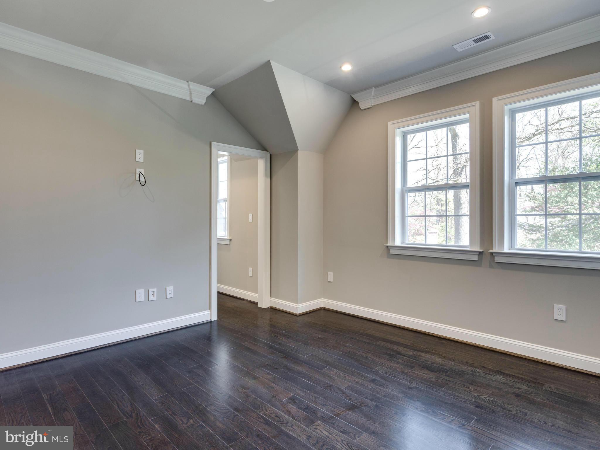 FAIRFAX ACRES - Residential